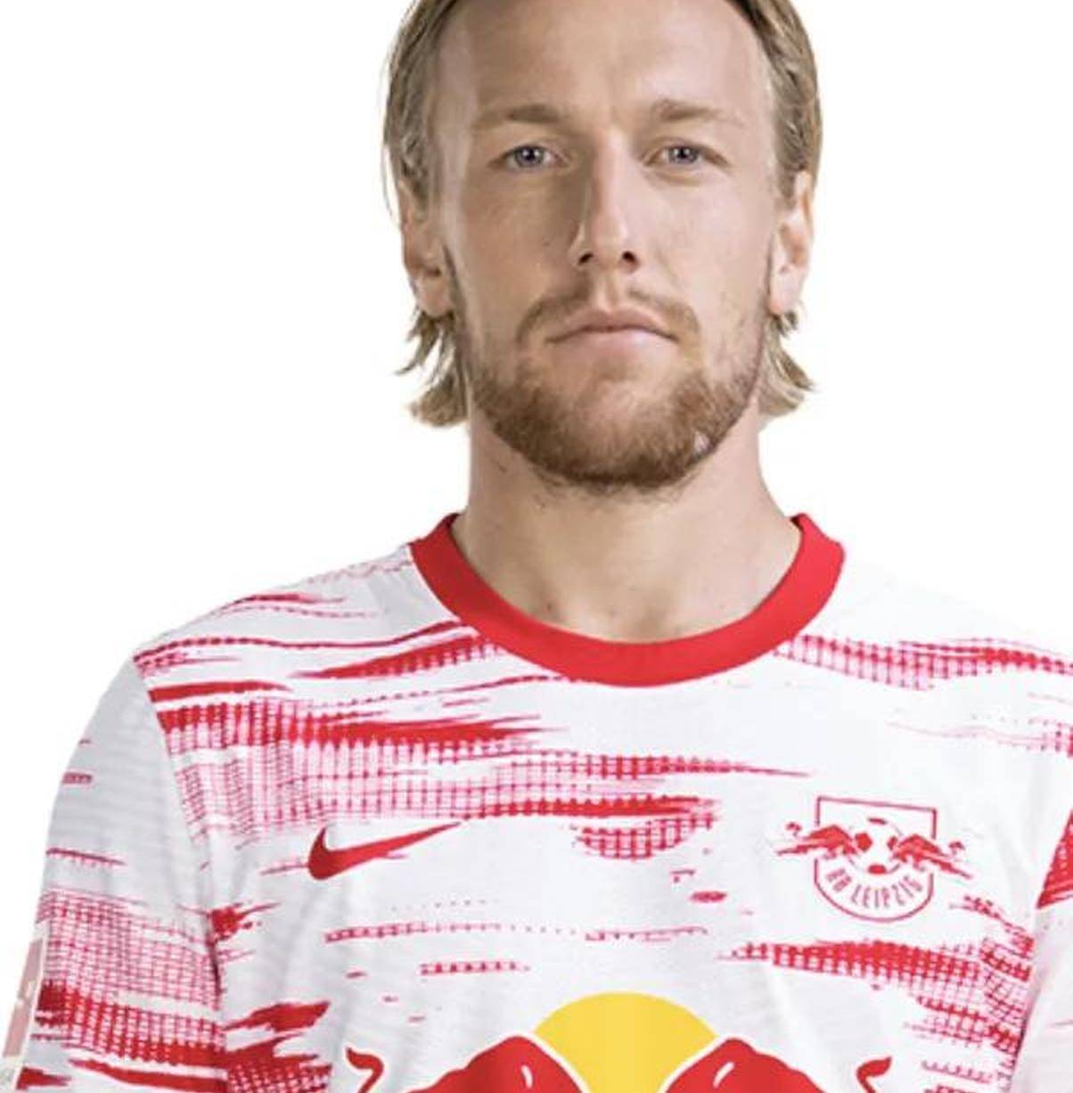 关于莱比锡迎德甲关键赛，赛前防线松动，球迷炸锅，赛程密集仍需轮换的信息开云